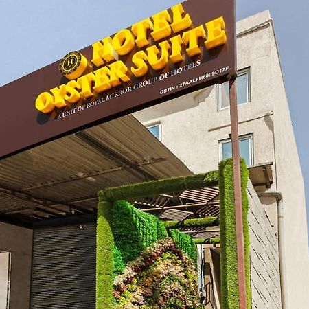 Hotel Oyster Suite Andheri West Мумбай Екстериор снимка